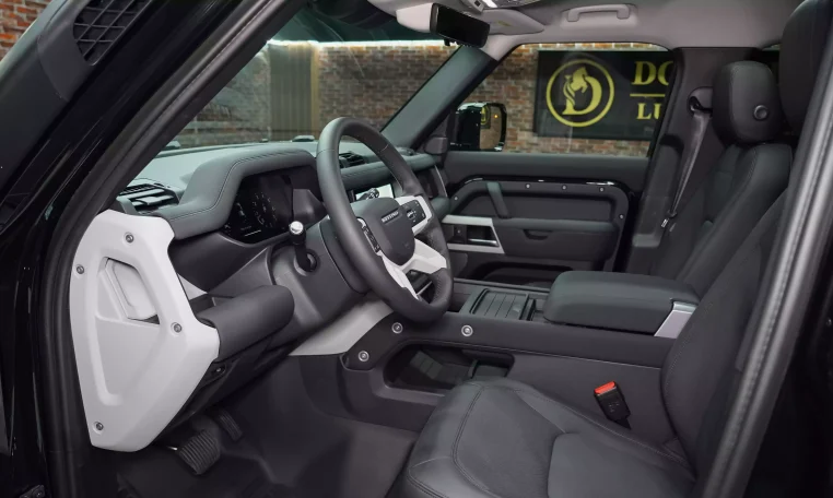 Land Rover Defender P400 XS Edition: Luxury in Stylish Santorini Black for sale in UAE