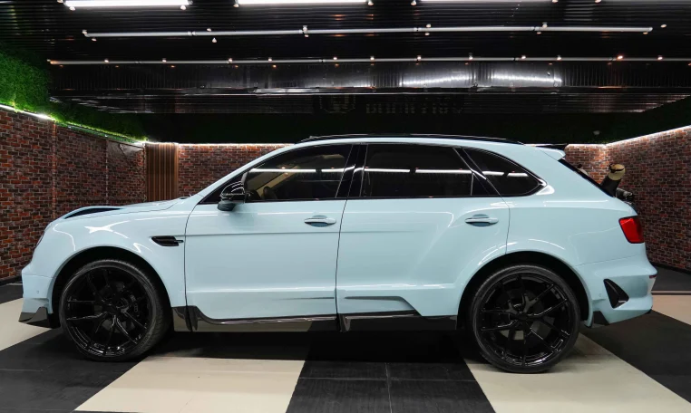 Buy Bentley Bentayga GTX ONYX Edition Exotic car