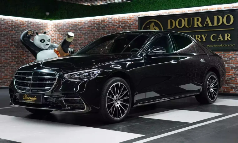 Mercedes-Benz S 580 4MATIC in Black for Sale in Dubai UAE