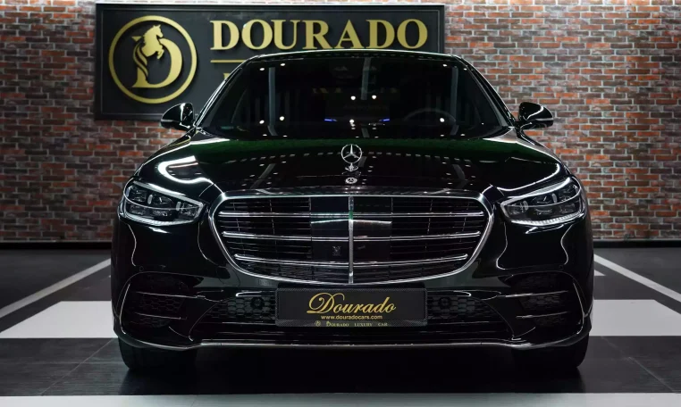 Mercedes S 580 4MATIC in Black Car for Sale in Dubai