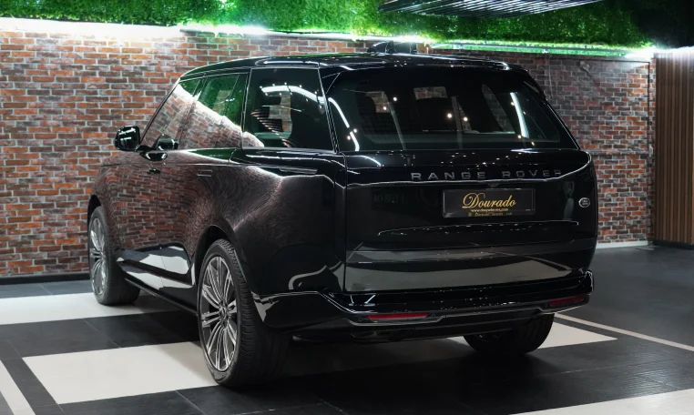 2023 Range Rover Autobiography P530 Exotic SUV in Sleek Black for sale in Dubai UAE