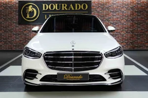 Mercedes S 580 4MATIC in White for Sale in Dubai UAE