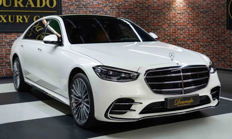 Mercedes S 580 4MATIC Car in White for Sale in UAE