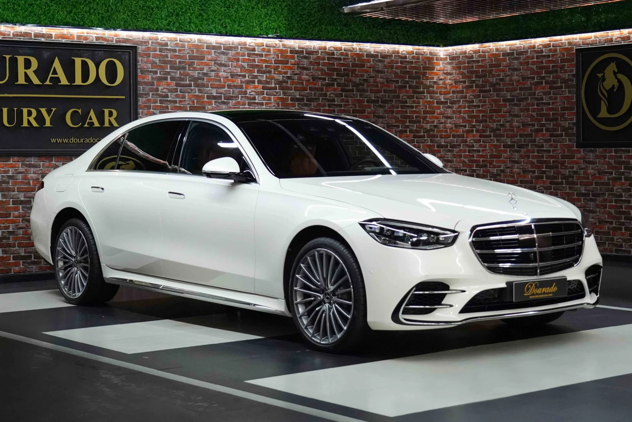 Mercedes S 580 4MATIC in White Exotic Car for Sale UAE