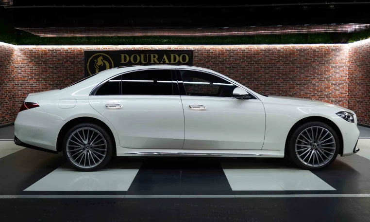 Mercedes S 580 4MATIC in White Super Car for Sale