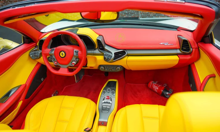 Ferrari 458 Spider seller