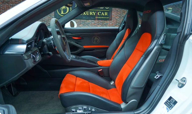 Buy Porsche 911 GT3 RS in Dubai