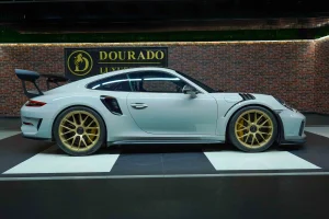Porsche 911 GT3 RS Luxury Car for Sale in Dubai