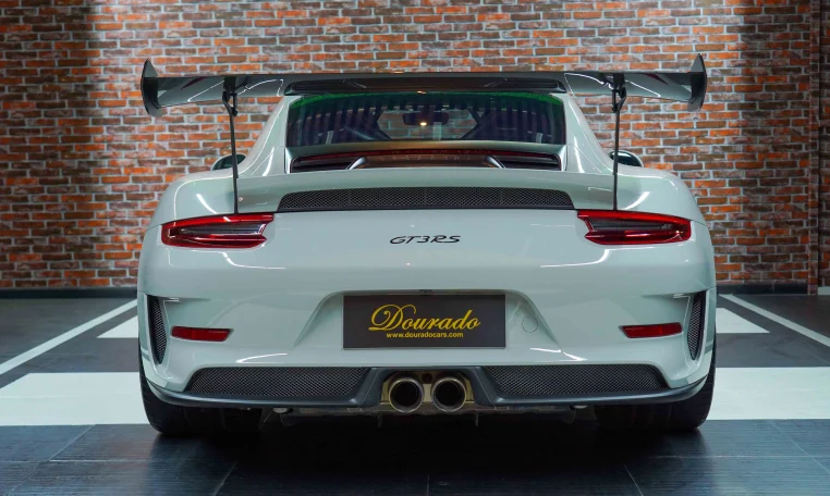 Porsche 911 GT3 RS Luxury Car Dealership in Dubai