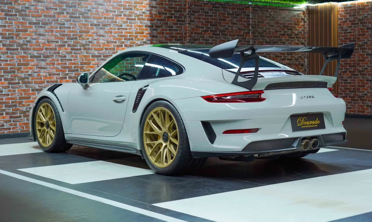 Porsche 911 GT3 RS Car Dealership in UAE