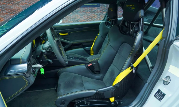 Buy Porsche 911 GT3 RS Super Car in Dubai