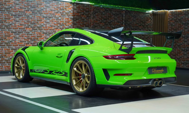 Porsche 911 GT3 Super Car Dealership