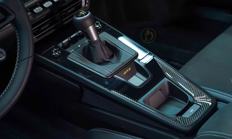 Buy Porsche 911 GT3 Luxury Car in Dubai