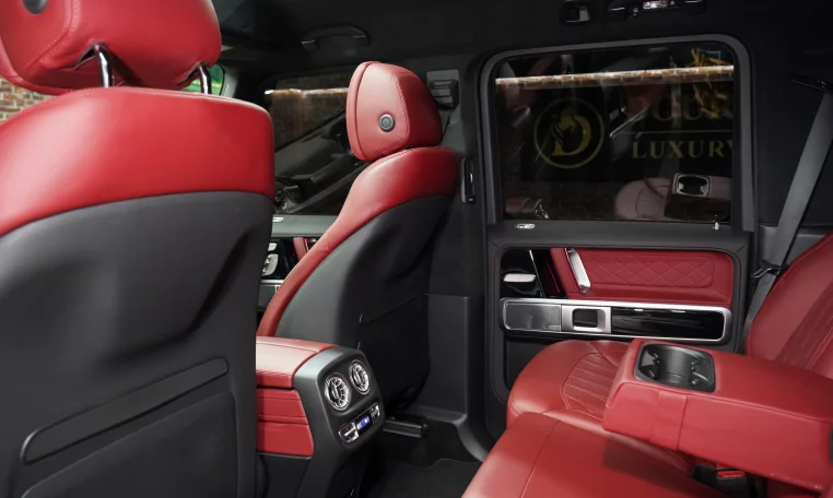 Mercedes G 63 AMG in Black: Embrace the Elegance of Luxury and Performance