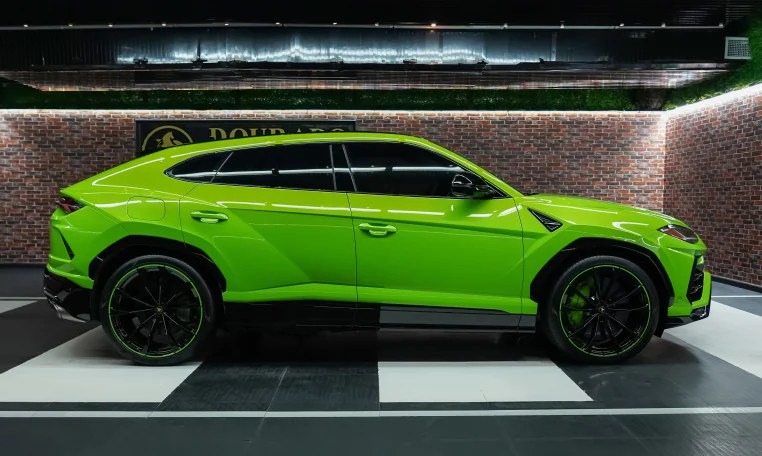 Lamborghini URUS Pearl Capsule for Sale