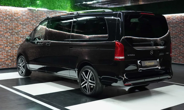 Mercedes V 250 D Dealership in UAE