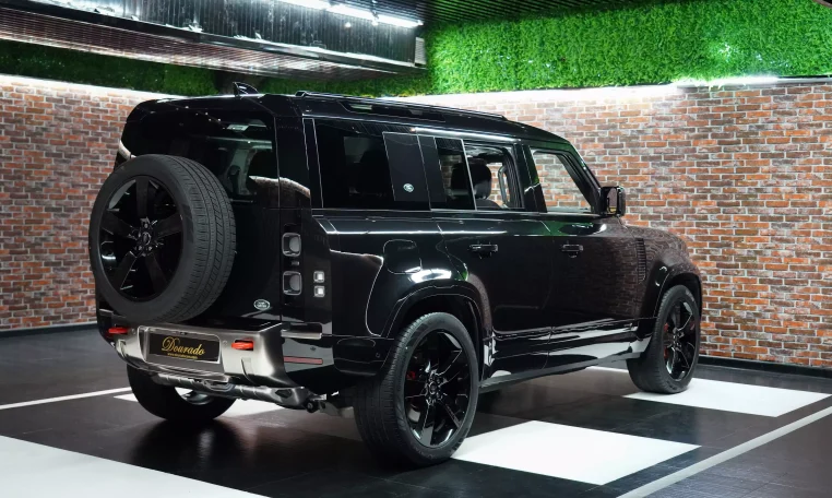 Land Rover Defender 110/P400/X-Edition 2023 Luxury Car for sale in Dubai UAE