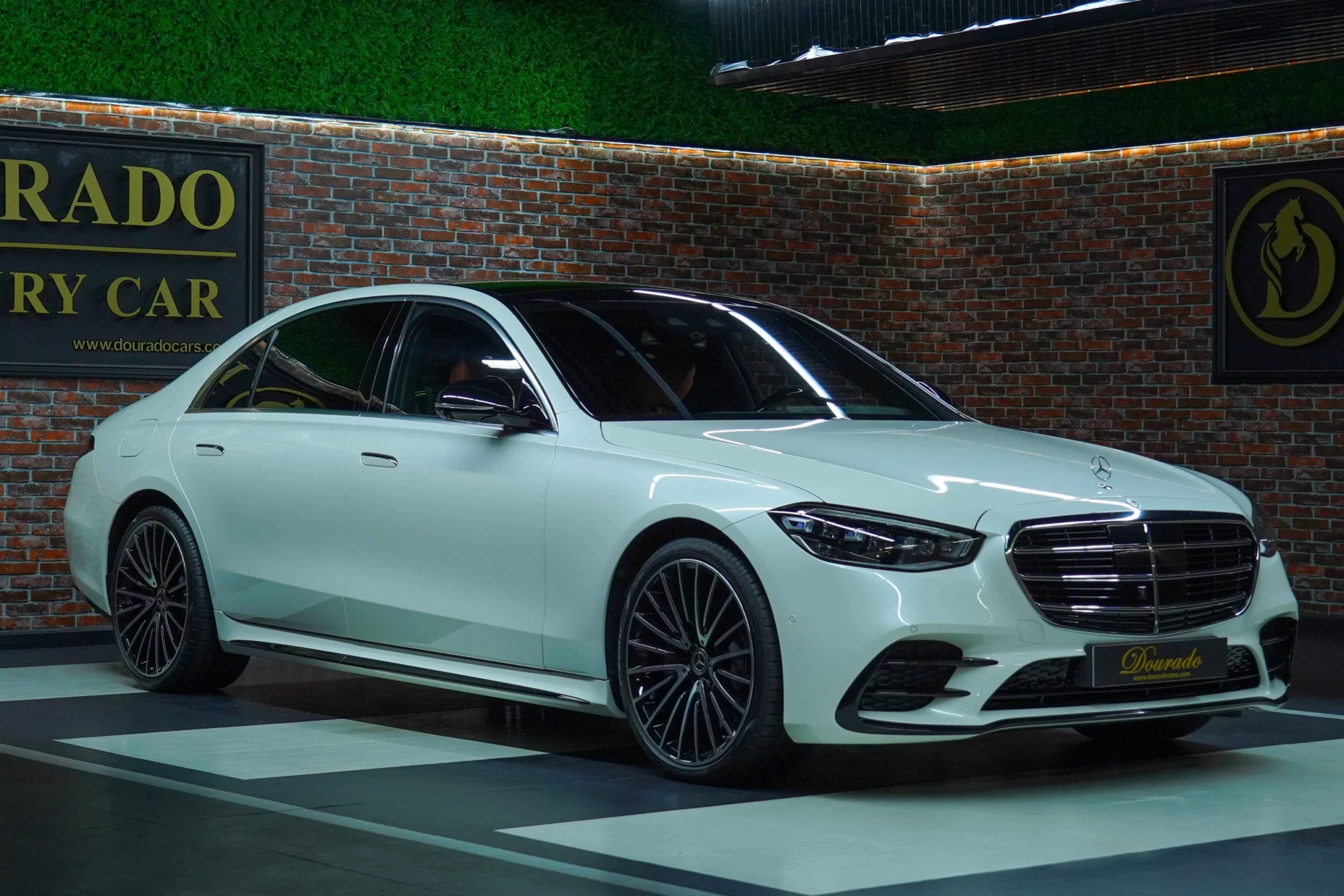 Mercedes S 500 4MATIC Car for Sale in Dubai