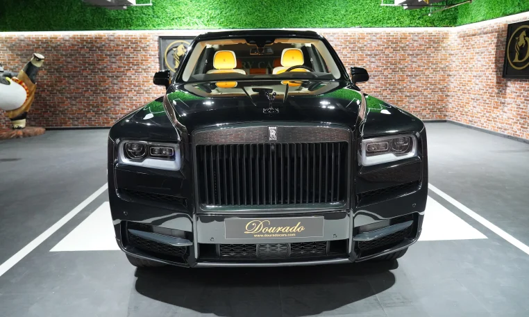Rolls Royce Cullinan Black Badge Look for Sale