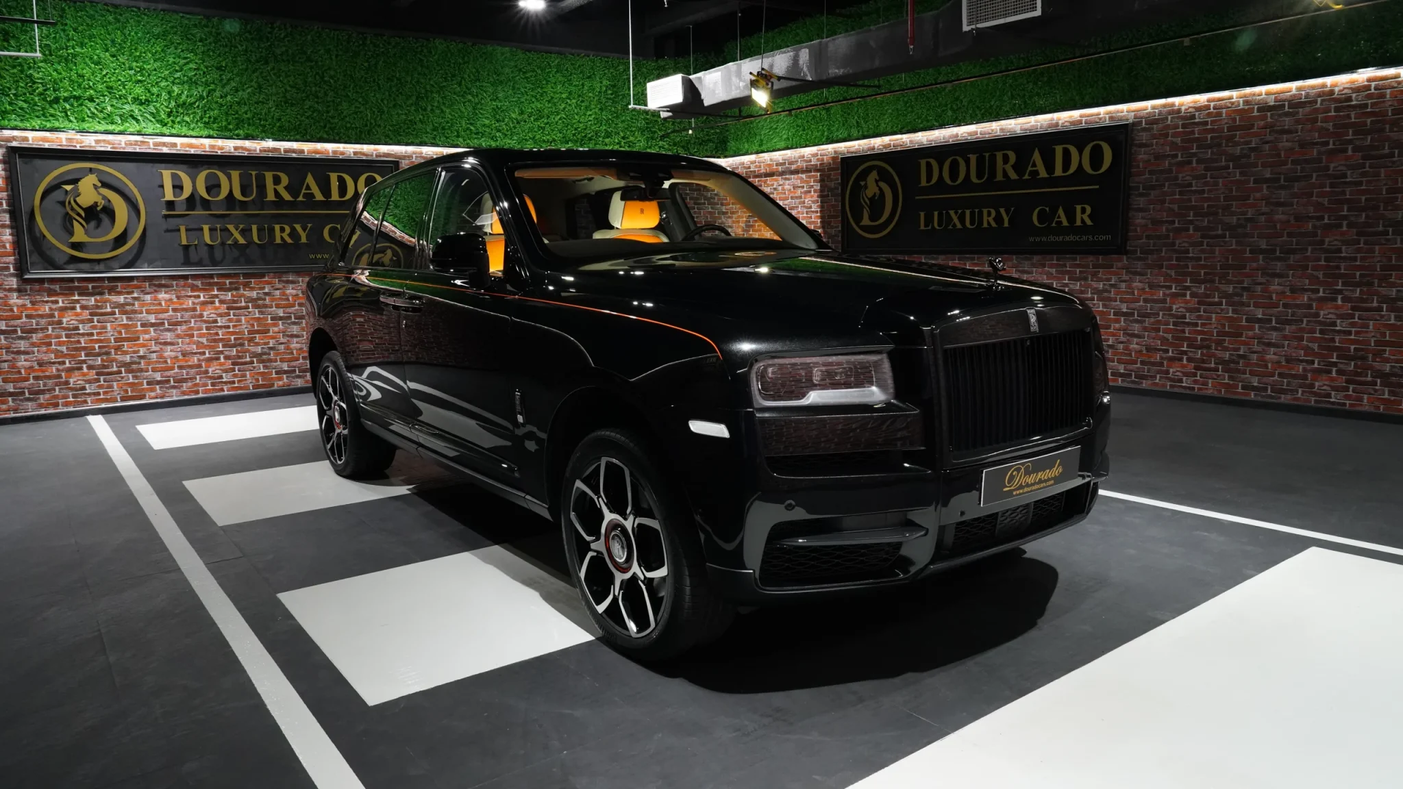 Rolls Royce Cullinan Black Badge Look for Sale in Dubai