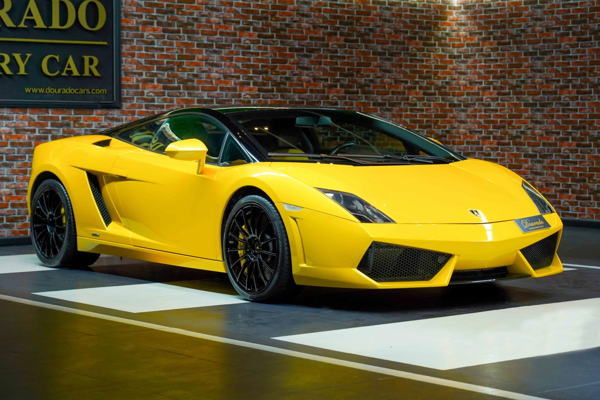 Lamborghini Gallardo Car for Sale in Dubai