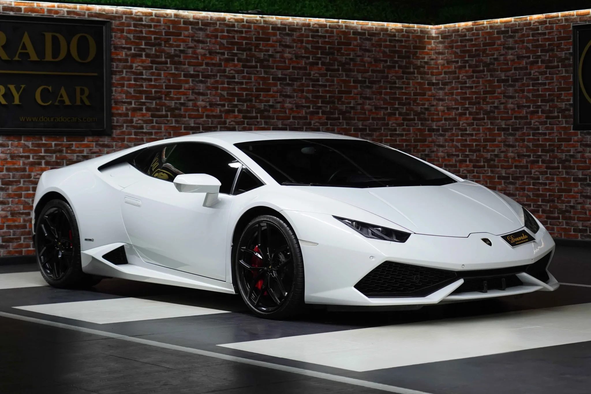 Lamborghini Huracan Car for Sale in UAE