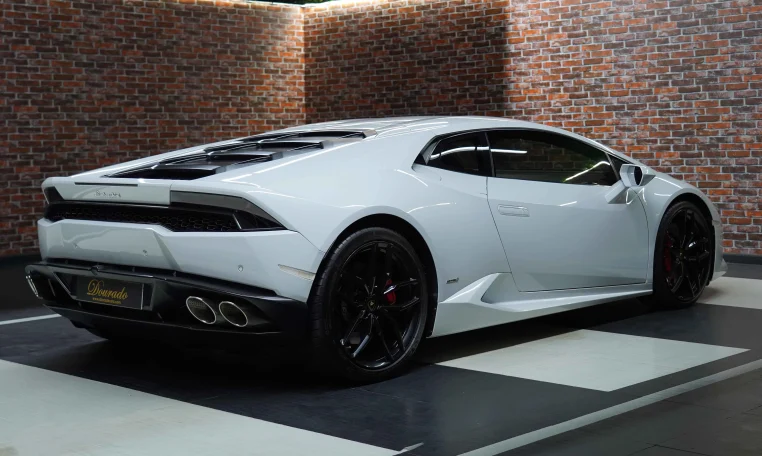 Lamborghini Huracan Dealership in Dubai UAE