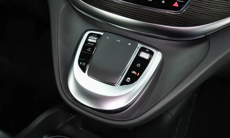 Buy Mercedes-Benz V250D Car in Dubai UAE