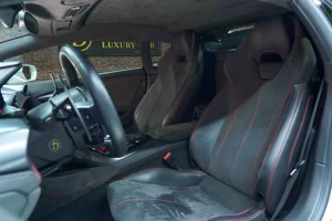 Buy Lamborghini Huracan in UAE