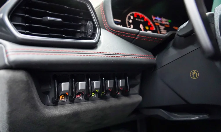 Buy Lamborghini Huracan Car in UAE