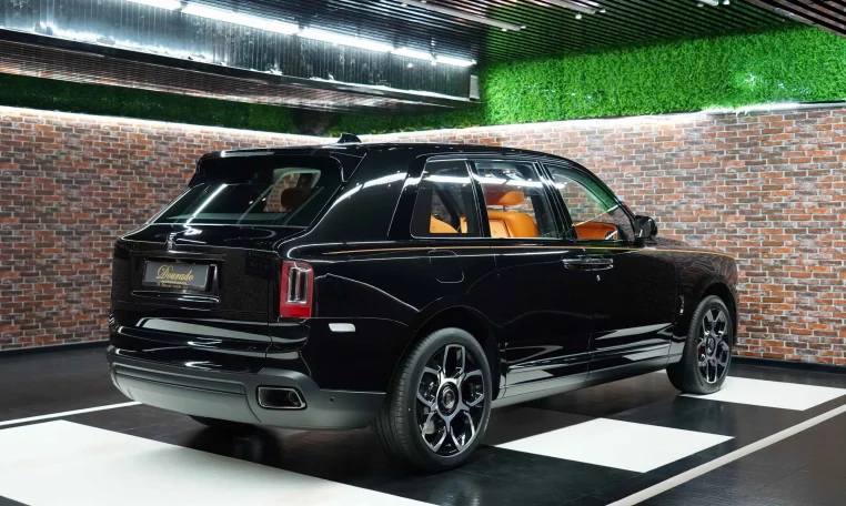 Buy Rolls Royce Cullinan in Dubai
