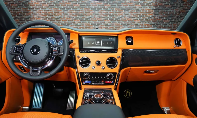 Rolls Royce Cullinan dealers Dubai