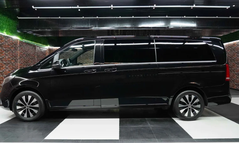 Mercedes-Benz V250 for Sale in Dubai