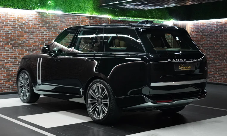 Luxury 2023 RANGE ROVER AUTOBIOGRAPHY SUV: Features and Specs