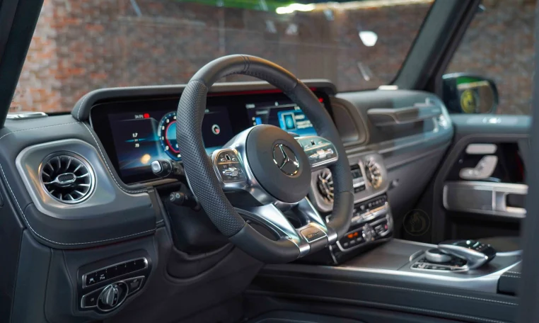 G63 lUXURY Car