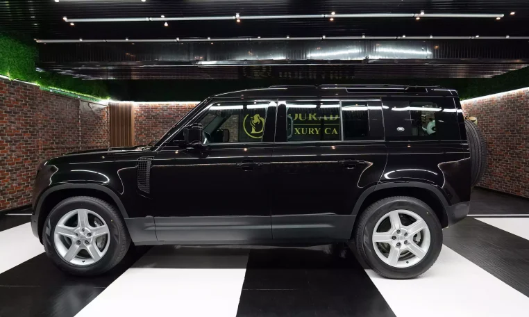 2023 Land Rover Defender 110 P400 SE in Black Luxury car for sale in Dubai UAE