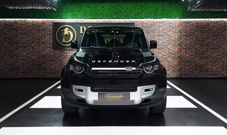 2023 Land Rover Defender 110 P400 SE in Black Luxury car for sale