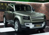 2023 Land Rover Defender P400 SE: Luxury in Elegant Green for sale in UAE
