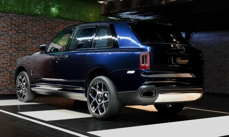 Buy Rolls Royce Cullinan Blue Luxury Car in Dubai