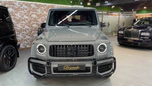 Mercedes g63 in Gray for Sale in Dubai