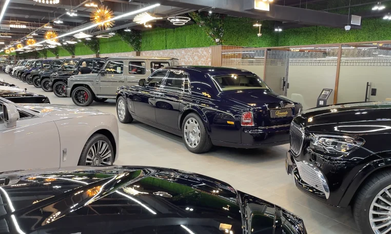 Rolls Royce Phantom Luxury Car for Sale in UAE
