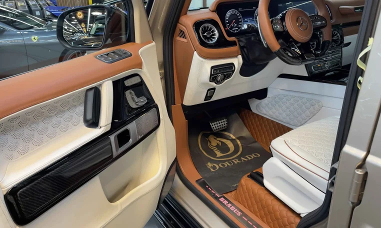 Mercedes g63 brabus 700 gold