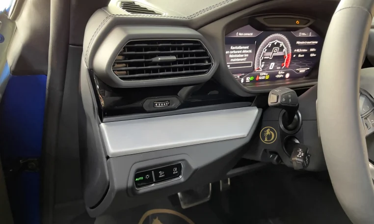 Lamborghini URUS Blue Luxury Car for Sale in Dubai