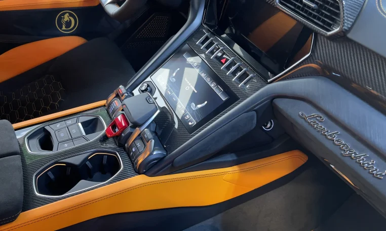 Lamborghini Urus Pearl for Sale in UAE