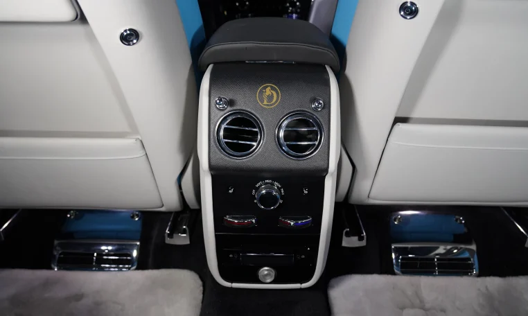 Rolls Royce Cullinan Black Badge Dealership in Dubai