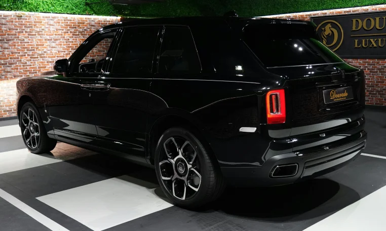Buy Rolls Royce Cullinan Black Badge Super Car in Dubai
