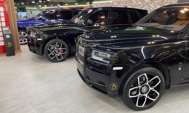 Rolls Royce Cullinan in Black for Sale in Dubai UAE