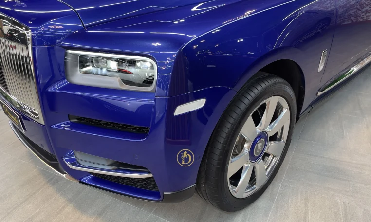 Rolls Royce Cullinan 2019 in Blue Dealership in UAE