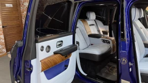 Rolls Royce Cullinan 2019 in Blue Luxury Car for Sale in Dubai