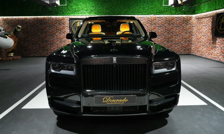 Rolls Royce Cullinan Black Badge Look Luxury Car for Sale in Dubai